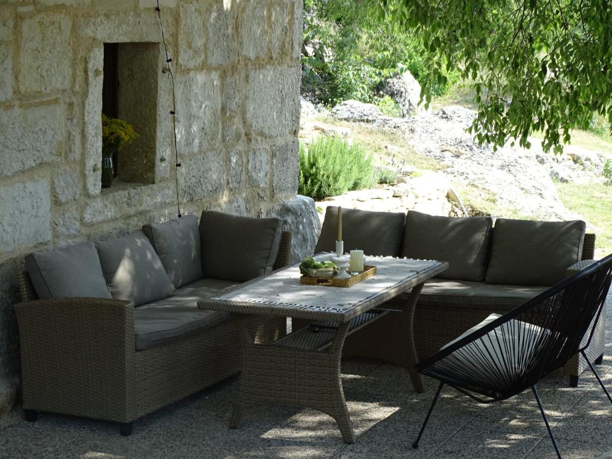 Holiday Home Mimara Korusce ภายนอก รูปภาพ