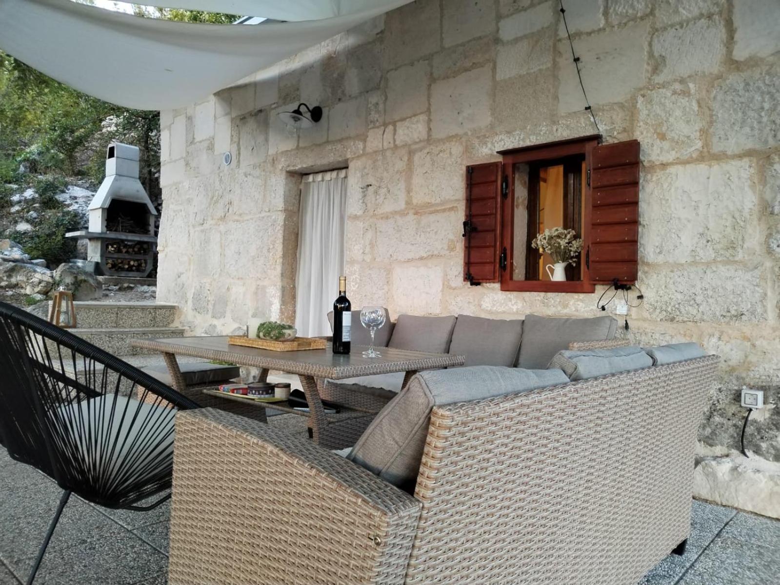 Holiday Home Mimara Korusce ภายนอก รูปภาพ