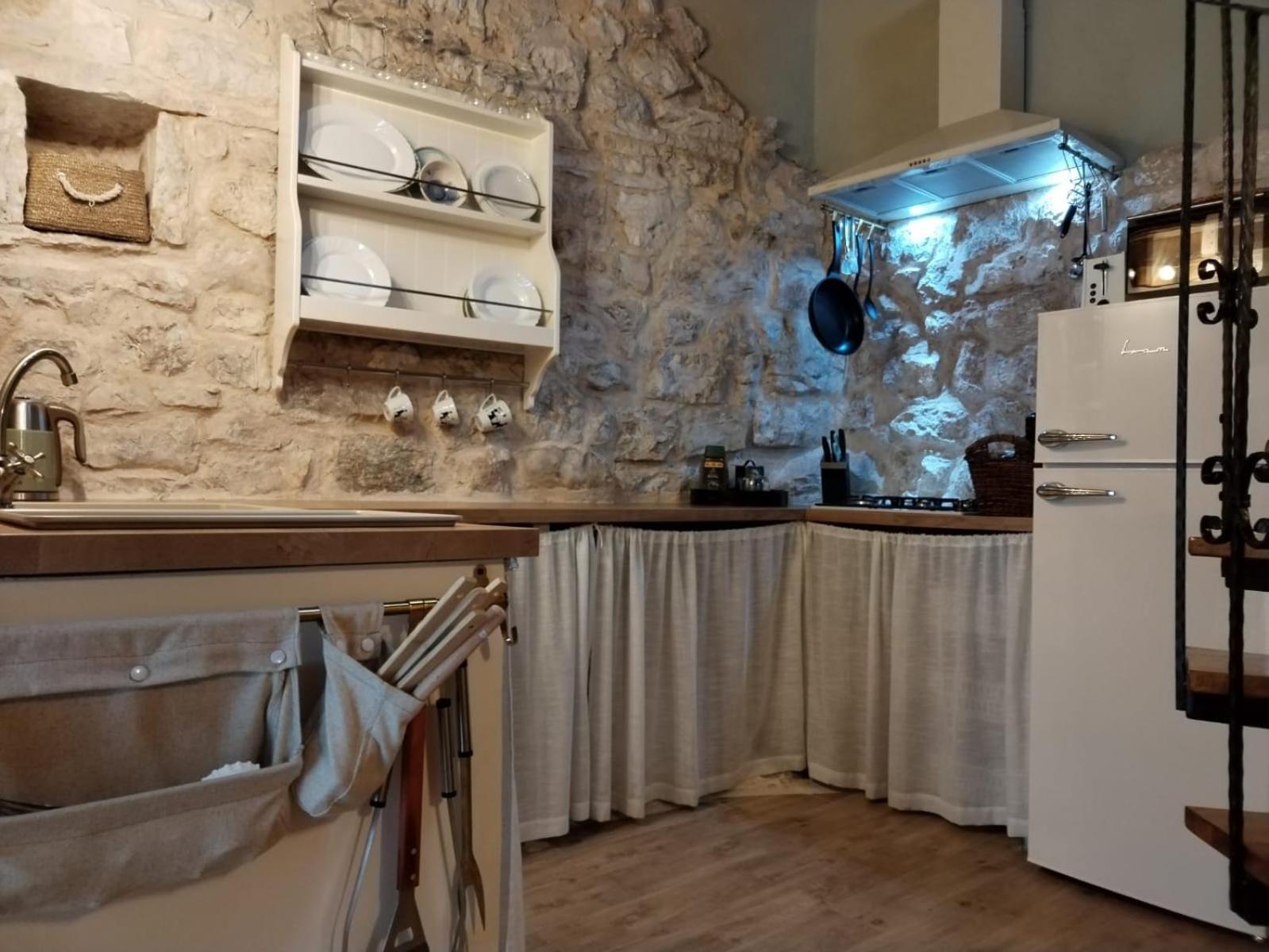 Holiday Home Mimara Korusce ภายนอก รูปภาพ