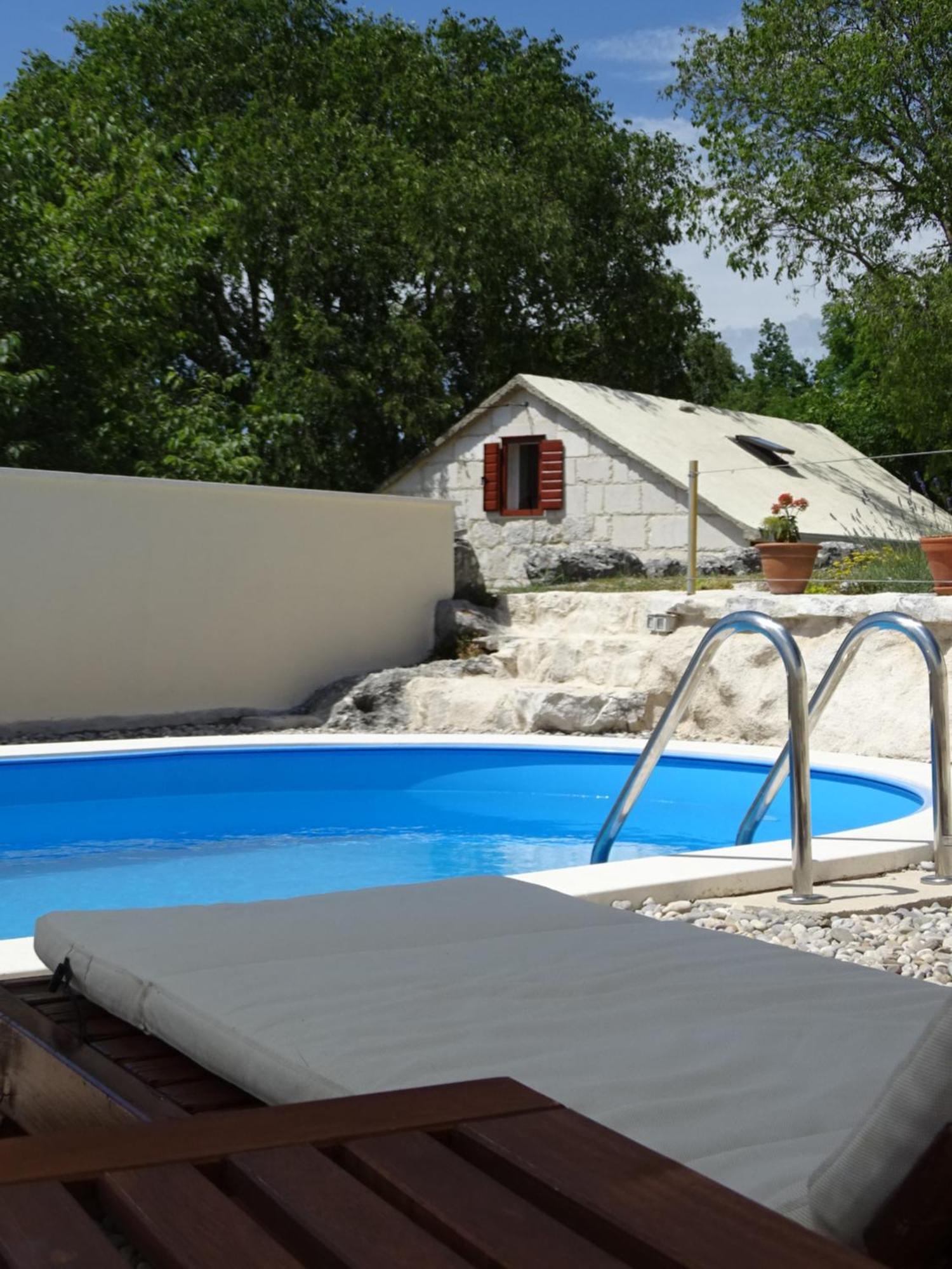 Holiday Home Mimara Korusce ภายนอก รูปภาพ